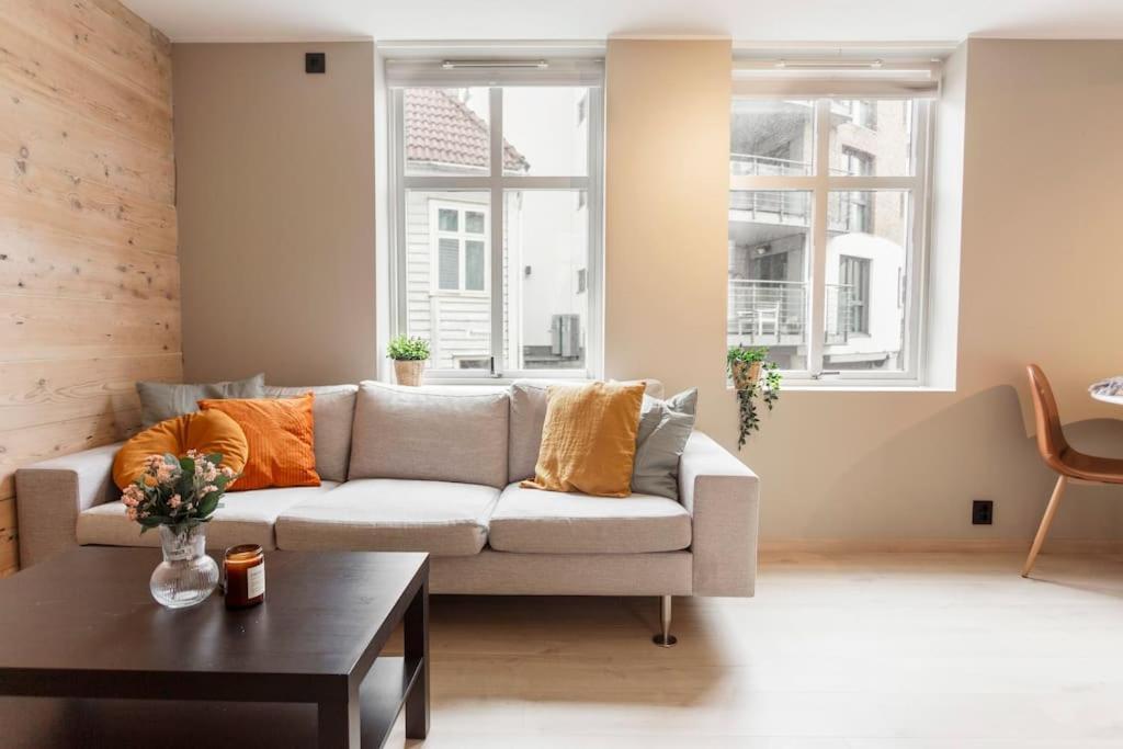 New! Modern Apartment In Historic Area Of Bergen! Kültér fotó